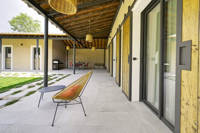 A Cozy Villa Retreat Near St Remy de Provence