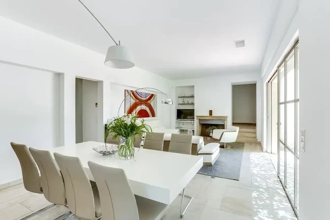 EXCEPTIONAL 320M2 BASTIDE OVERLOOKING THE GULF OF ST TROPEZ