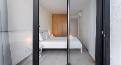 Sleek Monochromatic Apt in Bonfim