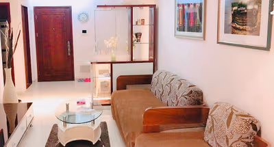 Century Holiday Plaza Apartments