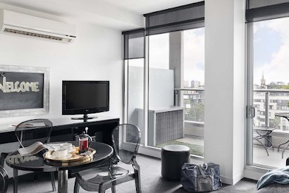 Yarra Street Apartment II