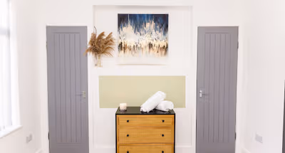 Muriel Retreat - Central Location - Free Parking, Fast Wifi, SmartTV with Netflix by Yoko Property