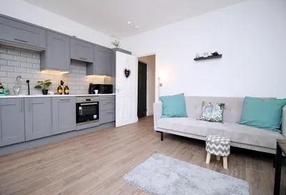 North Rd Apartments