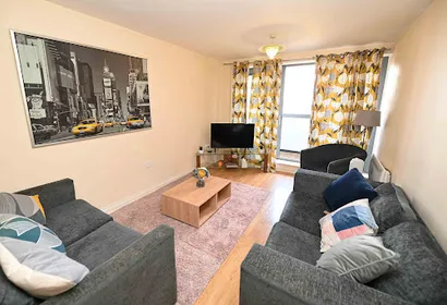 Chauser Apartment in Watford