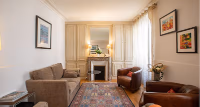 BETWEEN TERNES AND PORTE MAILLOT – 1 BEDROOM