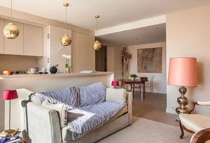 AN OASIS OF CALM ON A TOP FLOOR AVENUE RAPP