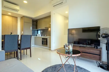 Simplistic living area in Gateway Drive Residences, Jurong