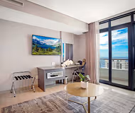 Lagoon Drive Serviced  Apartments