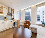 Tooley Street Apartment