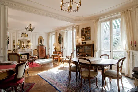 AVENUE DES TERNES SERVICED APARTMENT
