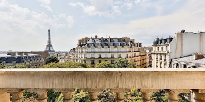 VICTOR HUGO 220M2 OF PURE BLISS AND LUXURY