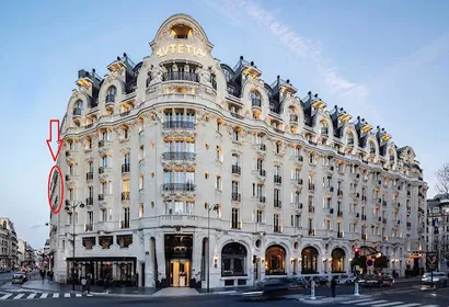 100m2 vintage rue Sevres Apartment, views with high ceilings-St Germain