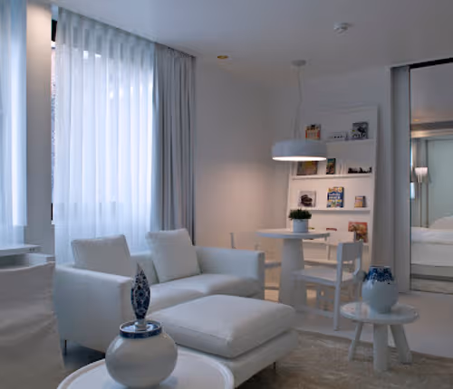 Living space - 1 bed apartment