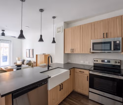 Harmon Avenue Furnished Apartment
