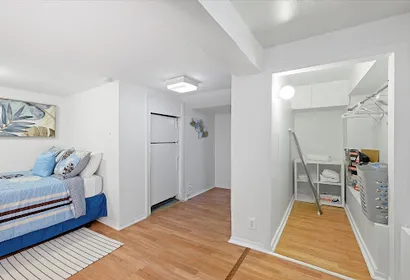 Stylish Flat in the Heart of Center City by All Hospitals
