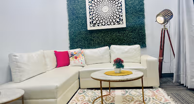 DLF Phase 4 Apartments