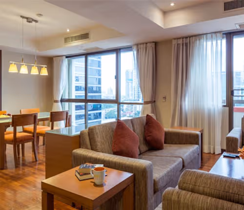 Silom-Bandara Residences