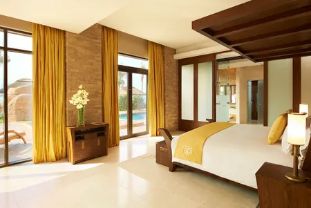 East Crescent 3 Bedroom Villa
