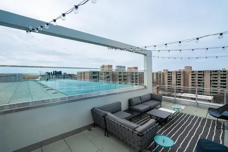 Delaware Ave SW Serviced Apartments