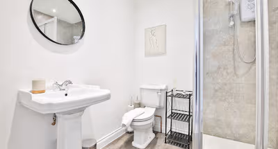 3 Bedroom & Bathroom Apartment with Parking