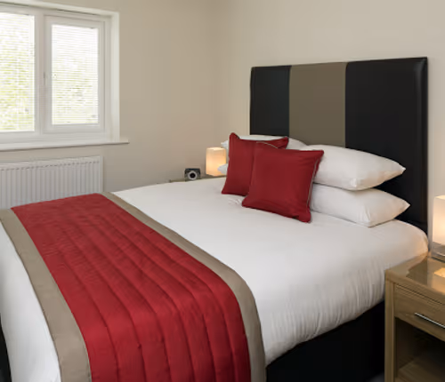 Double bed bedroom at Beneficial House