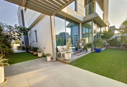 Spectacular Gardenia Jebel Ali Villa