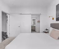 1 bedroom apartment at East Washington