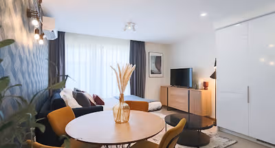 Renovated apartment with parking for 1 car