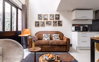 CHARMING & VIBRANT NEIGHBOURHOOD MONTMARTRE