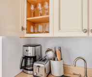 Hereford St Apartment