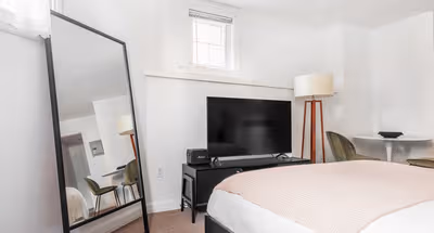 Hereford St Apartment