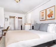 Hereford St Apartment