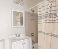 E Broadway Apartment