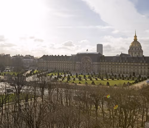 A BALCONY THAT OVERLOOKS ESPLANADE DES INVALIDES-A STUNNING EIFFEL HOME
