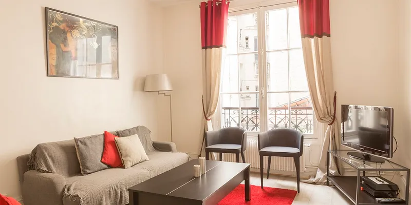 JUST A HOP FROM INVALIDES, ON RUE CHEVERT