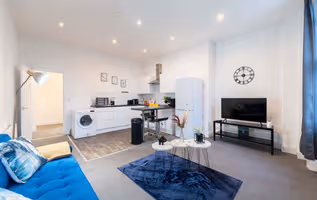 16 Blenheim Terrace - Woodhouse Apartment