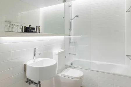 Bathroom - 2 bed apartment