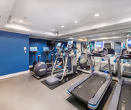 Redwood Ave Apartment