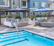 Redwood Ave Apartment