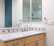 Redwood Ave Apartments