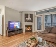 One Bedroom Apartment near Tiverton Ave