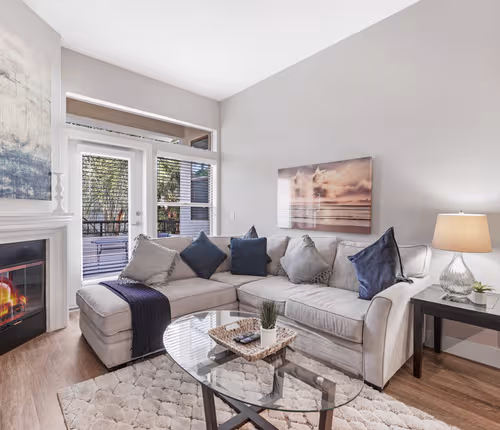 Premium Two Bedroom in Glendon Ave