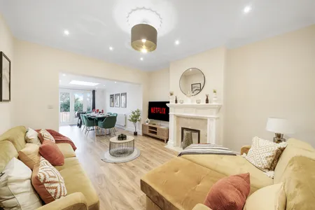 Luxurious house in Wembley - Garden