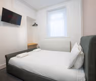Stay here! - Ideal for groups working in Swansea