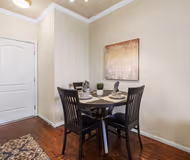 De Soto Ave Serviced Apartments