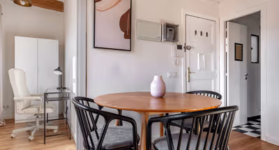 Del Serviced Apartments