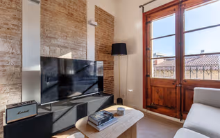 Del Serviced Apartments