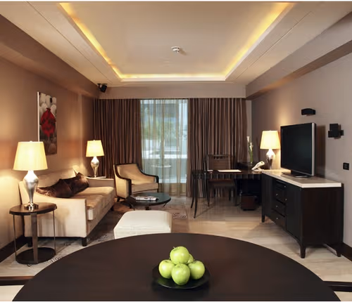 Golf Drive Premium Service Apartment