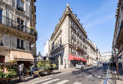 LOCATED ON RUE LALLIER. NEXT TO AV, TRUDAINE