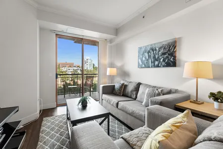 Classic 1BR in Wilshire Blvd